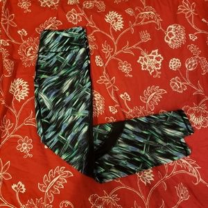 VS multicolored leggings with mesh detail